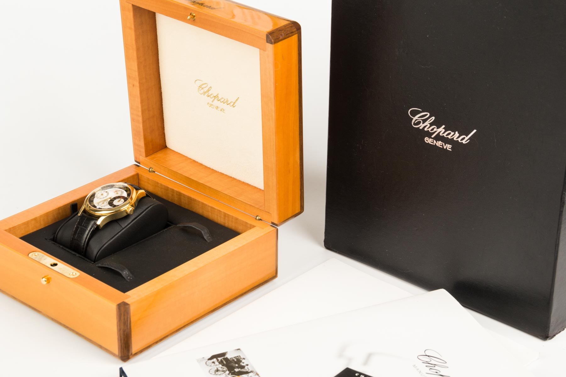 Chopard ın L.U.C.<br/>Quadratto Regulateur GMT 18K Gold Limited Edition - Görsel 12